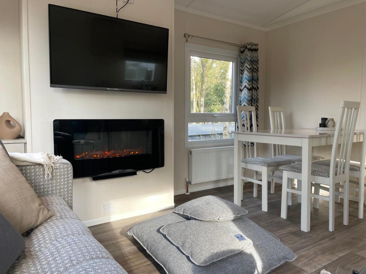 Luxe Chalet Hoenderloo Airco, Netflix - Recreation Only エクステリア 写真